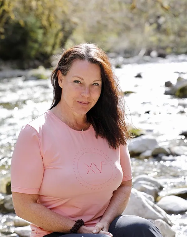 Claudia Hausmann, dipl. Hypnosetherapeutin und Mental-Coach, in ihrer Praxis in Gossau ZH